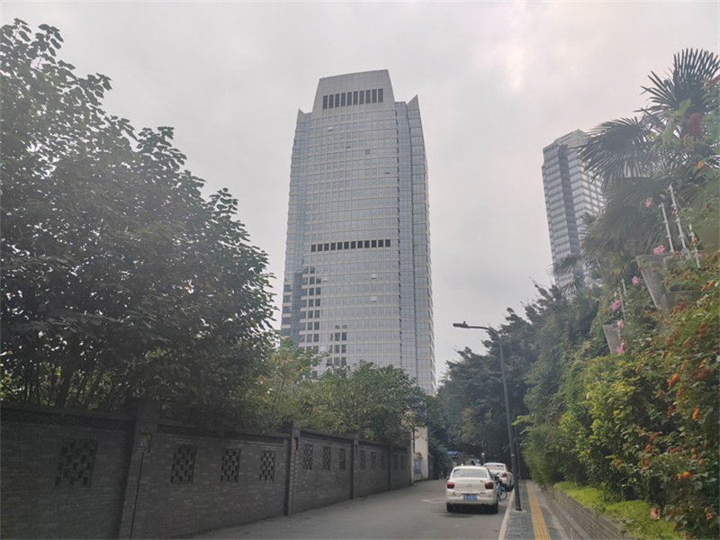  香格里拉中心 